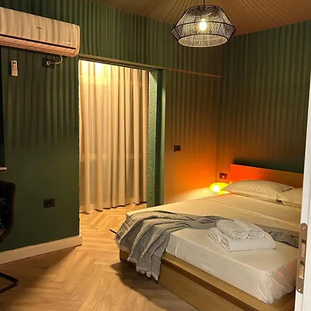 Modern Luxe Center Escape Apartmán