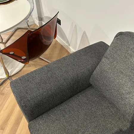 Modern Luxe Center Escape Apartmán *